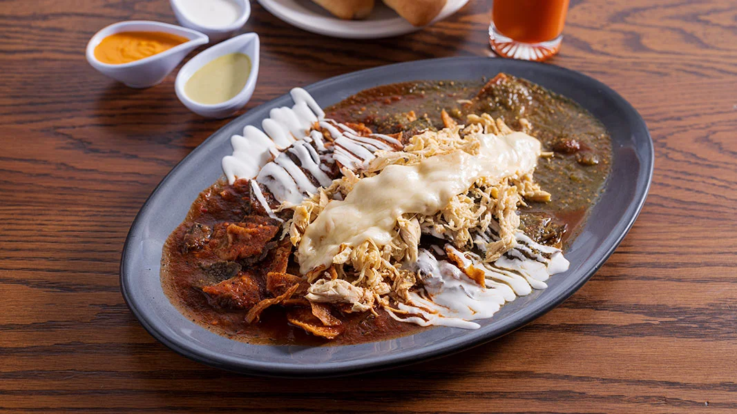 chilaquiles-divorciados-azkatl